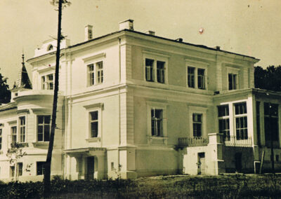 Michałów, school building.