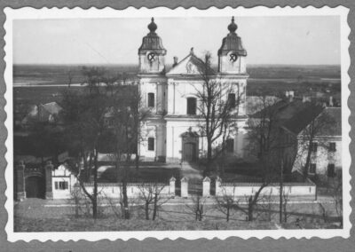 Kościół pofranciszkański p.w. Matki Bożej Szkaplerznej, 1948 r.